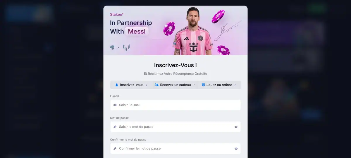 Capture d'écran du faux site Stakee1 qui affiche un faux partenariat avec Messi et un formulaire d'inscription pour un casino qui est une arnaque.