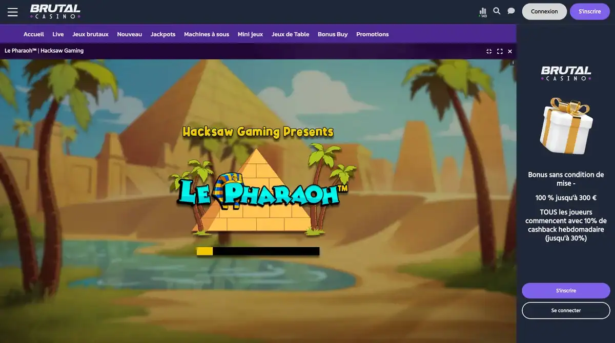Interface de la machine à sous Le Pharaoh de Hacksaw Gaming sur Brutal Casino avec les pyramides en arrière-plan